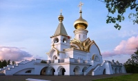Прихожане храма преп. Серафима Саровского оказывают помощь в переезде и обустройстве в Хабаровске беженцев из Украины