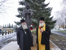 Освящение памятника свщмч Филиппу Распопову в с.Матвеевка Оренбургской епархии 16 ноября 2025 г.